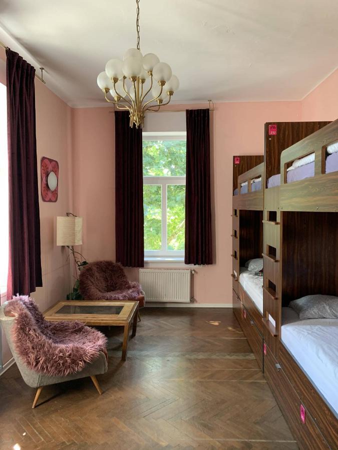 Hostel Vila Veselova, Ljubljana City Center Exteriér fotografie