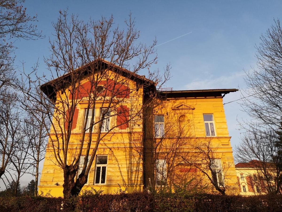 Hostel Vila Veselova, Ljubljana City Center Exteriér fotografie